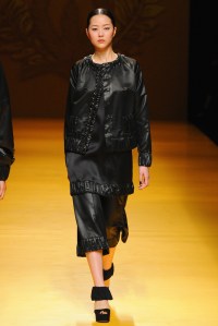 Nguyen Cong Tri RTW Fall 2016