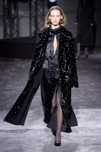 Nina Ricci RTW Fall 2016
