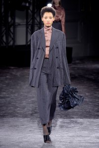 Nina Ricci RTW Fall 2016