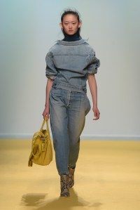 Off-White RTW Fall 2016