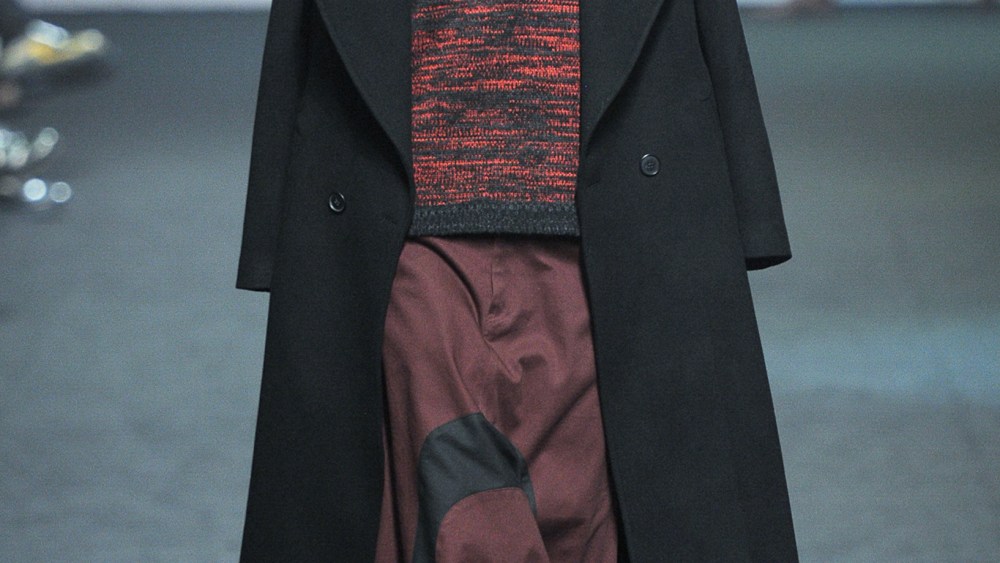 A look from Caruso.