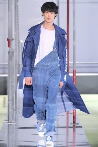 A look from SJYP.
