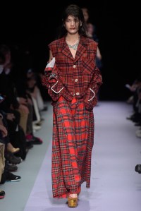 Tokyo New Age RTW Fall 2016: Akiko Aoki