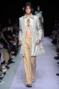 Tokyo New Age RTW Fall 2016: Kotoha Yokozawa