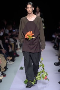 Tokyo New Age RTW Fall 2016: Soshi Otsuki