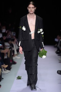 Tokyo New Age RTW Fall 2016: Soshi Otsuki