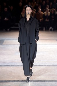 Yohji Yamamoto RTW Fall 2016