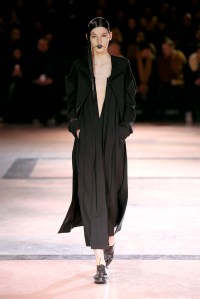 Yohji Yamamoto RTW Fall 2016