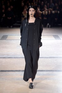 Yohji Yamamoto RTW Fall 2016