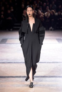 Yohji Yamamoto RTW Fall 2016