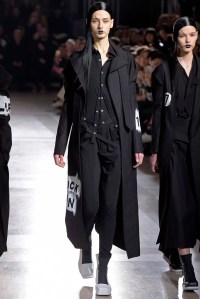 Yohji Yamamoto RTW Fall 2016