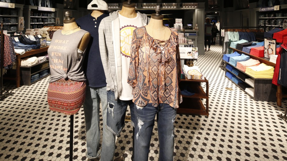 Lower Sales at Key Stores Hurt Abercrombie's Q2 Results