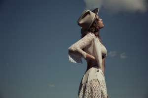 A look from the Daisy & Elizabeth collaboration with Nudies Rodeo Tailor.