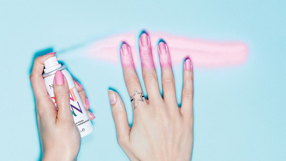 Revolutionary new way to apply nail lacquer wakes up the industry