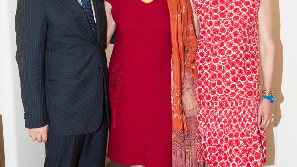 RedStone Haute Couture Creates Joint Venture With Raffaella Curiel