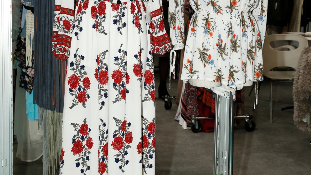 Retailers Shop for Immediates and Fall/Holiday at Intermezzo