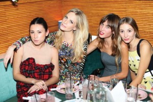 Jen Brill, Poppy Delevingne, Chung and Viera-Newton at the Solid & Striped x Poppy Delevingne dinner, November 2014.
