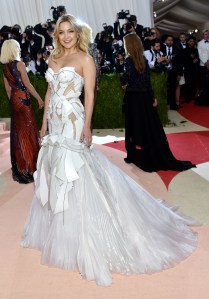 Kate Hudson at met gala 2016