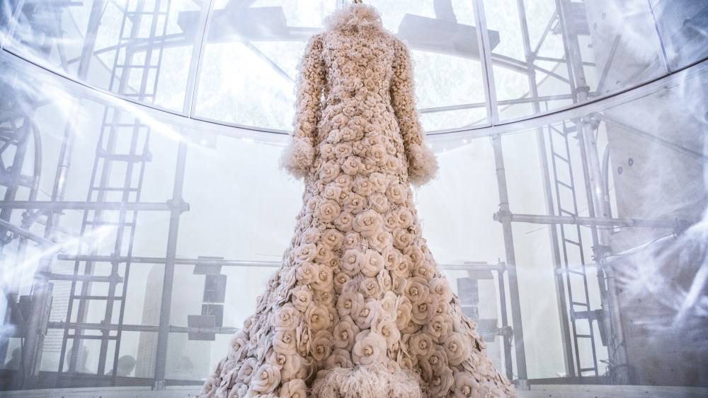 Apple's Jonathan Ive, Gareth Pugh Attend 'Manus x Machina' Met Preview