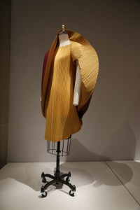 MET Gala 2016 Manus x Machine Miyake Design Studio