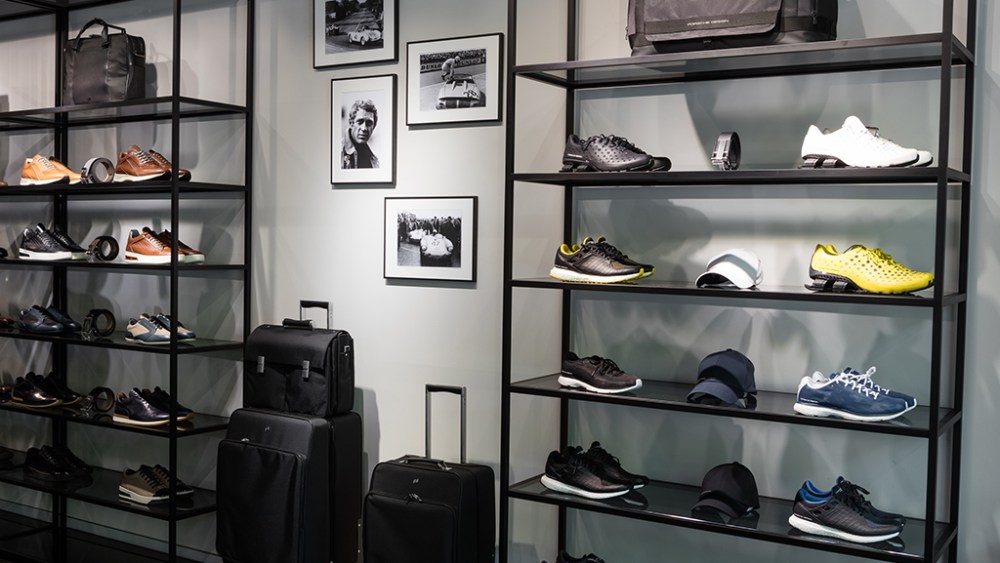 The car connection at Porsche Design in Berlin