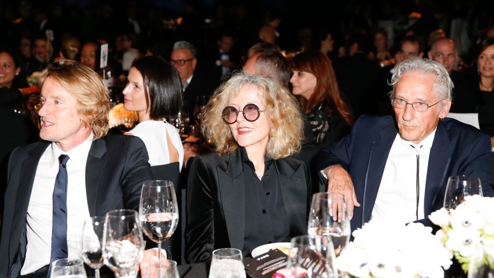 MOCA Gala 2016 Honors Ed Ruscha, Draws Owen Wilson, Elizabeth Olsen