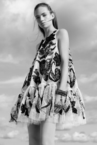 Alexander McQueen Resort 2017