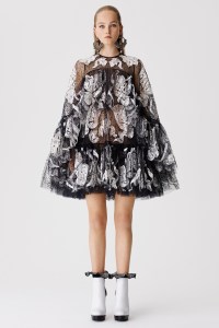 Alexander McQueen Resort 2017