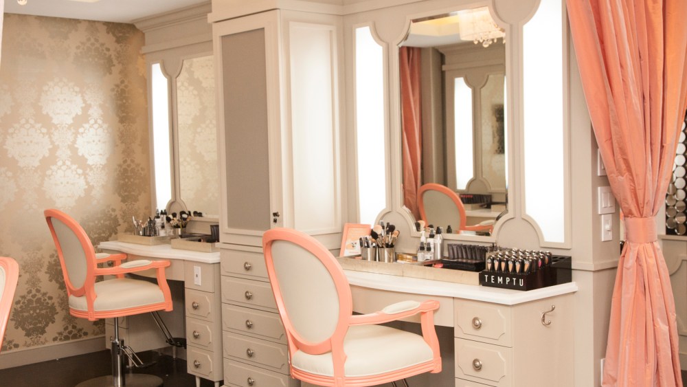 Blushington Eyes New York Expansion