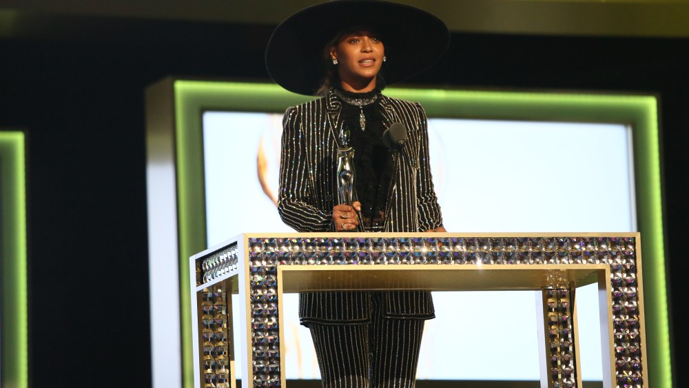 The 2016 CFDA Fashion Awards in a Word: Beyoncé