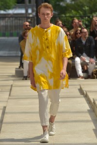 Issey Miyake Men's Spring 2017