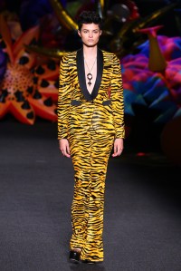 Moschino Resort 2017