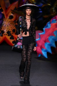 Moschino Resort 2017