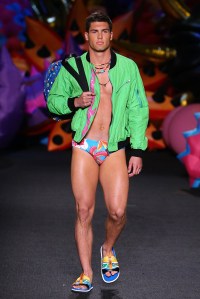 Moschino Resort 2017