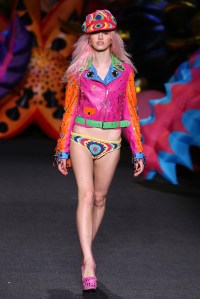 Moschino Resort 2017