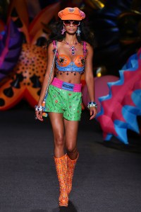 Moschino Resort 2017