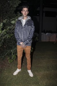 T.Mills front ron moncler