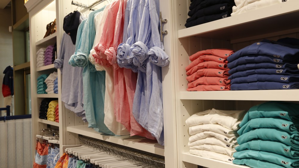 Vineyard Vines Drops Anchor in Grand Central Terminal