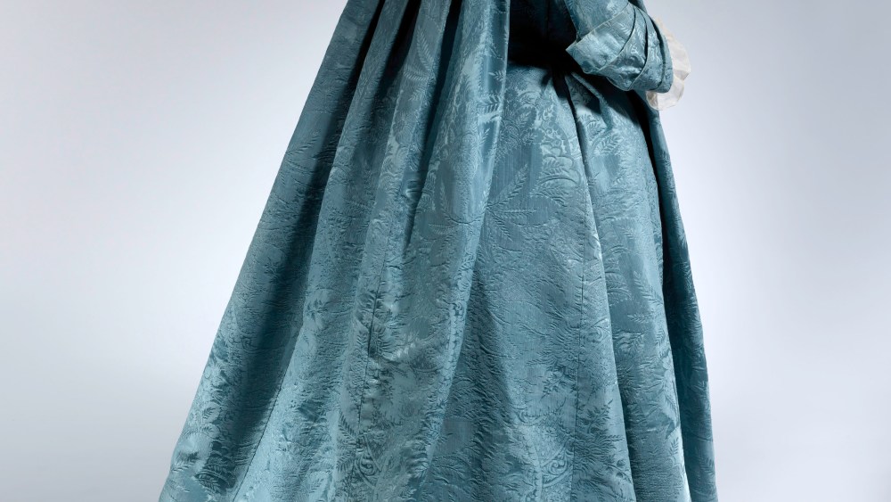 Met's Costume Institute to Stage "Masterworks" Unpacking Fashion"