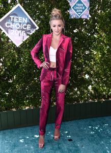 Teen Choice Awards Arrivals Chloe Lukasiak