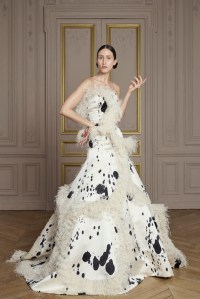Giles Deacon Couture Fall 2016