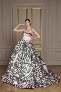 Giles Deacon Couture Fall 2016