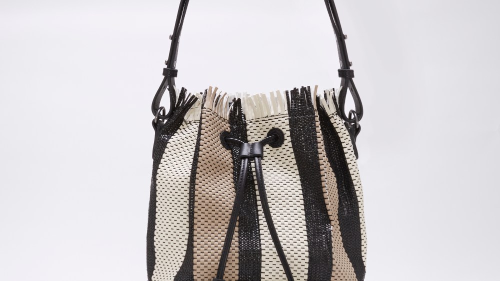 Lucky Brand Signs Handbag License With Camuto Group