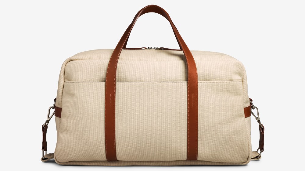 Oliver Cabell Disrupts Luxury Bags Market Via Price Transparency