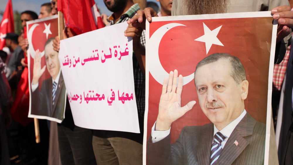Turkey Remains in Chaos After Coup, Severe Economic Impact Forecast