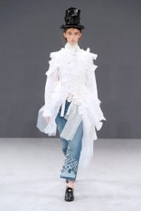 Viktor & Rolf Couture Fall 2016