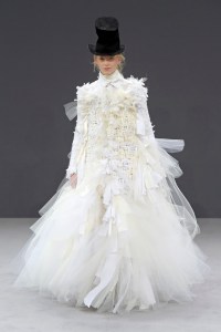 Viktor & Rolf Couture Fall 2016
