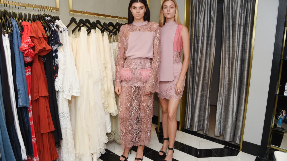 Looks by Madiyah Al Sharqi.