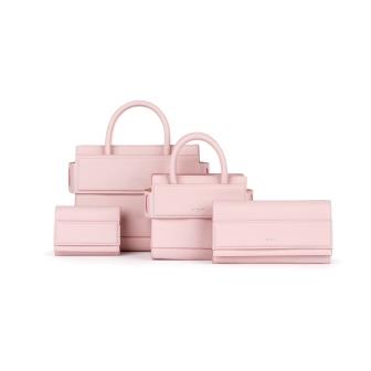 Givenchy’s new Horizon series of bags and wallets in pink