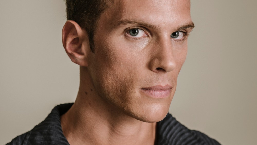 Former Chris Burch Staffer Launches Men’s Resort Line Hecho